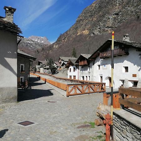 Ca Ad Me Pare Alloggio Con Terrazza Panoramica มอนเชนิซิโอ ภายนอก รูปภาพ
