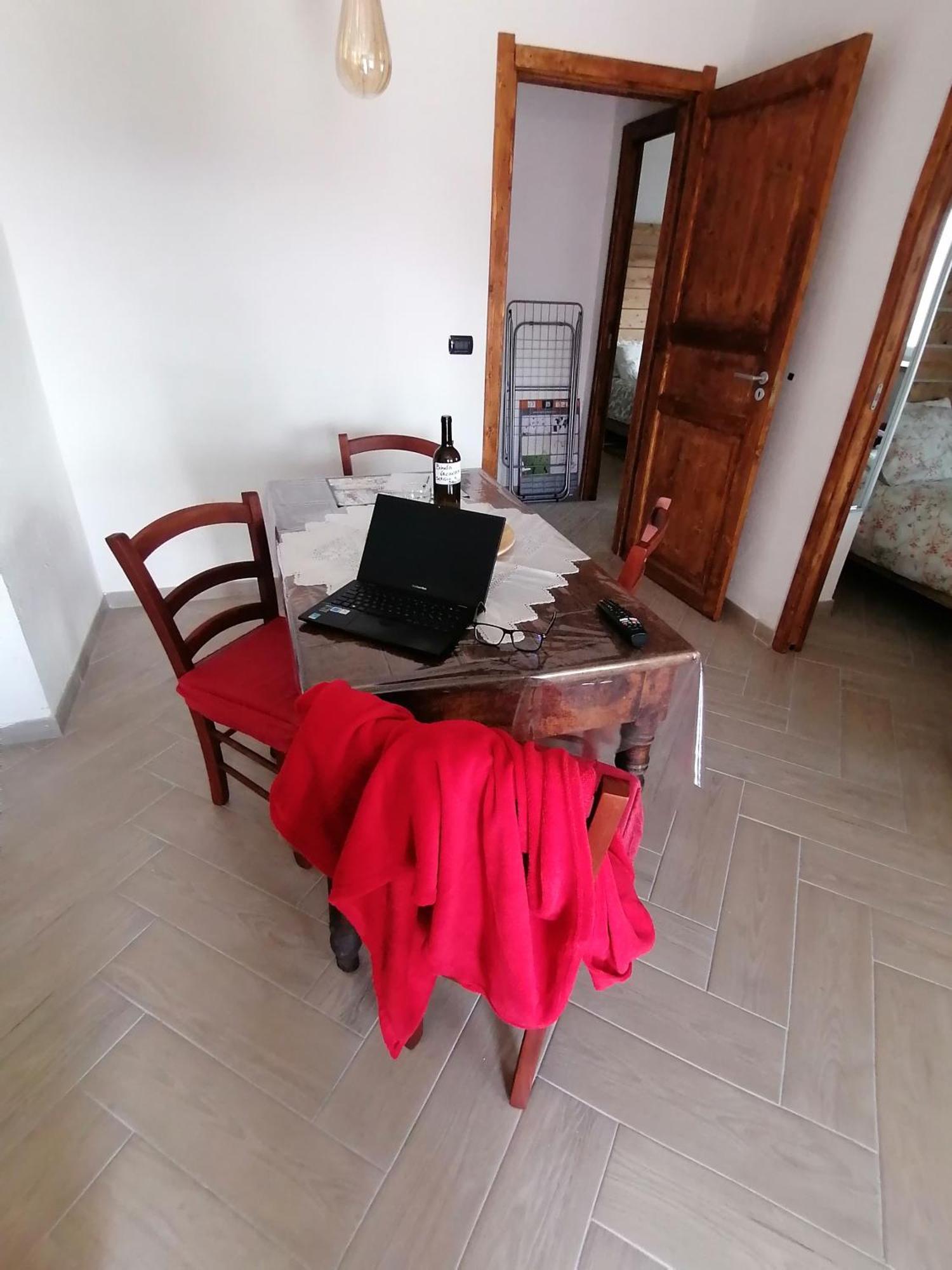 Ca Ad Me Pare Alloggio Con Terrazza Panoramica มอนเชนิซิโอ ภายนอก รูปภาพ