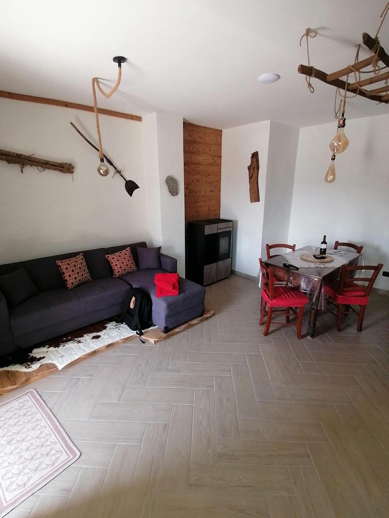 Ca Ad Me Pare Alloggio Con Terrazza Panoramica มอนเชนิซิโอ ภายนอก รูปภาพ