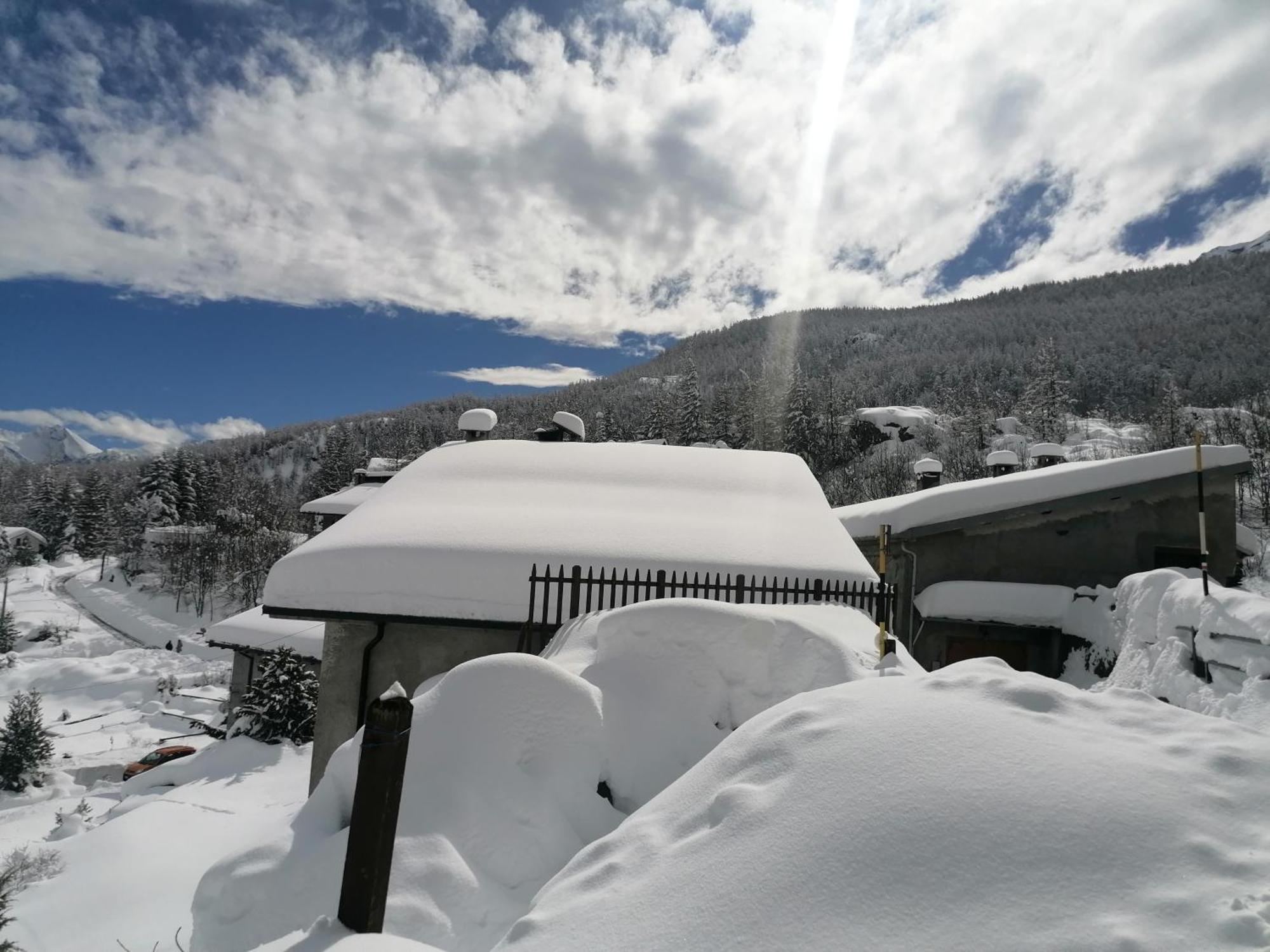 Ca Ad Me Pare Alloggio Con Terrazza Panoramica มอนเชนิซิโอ ภายนอก รูปภาพ
